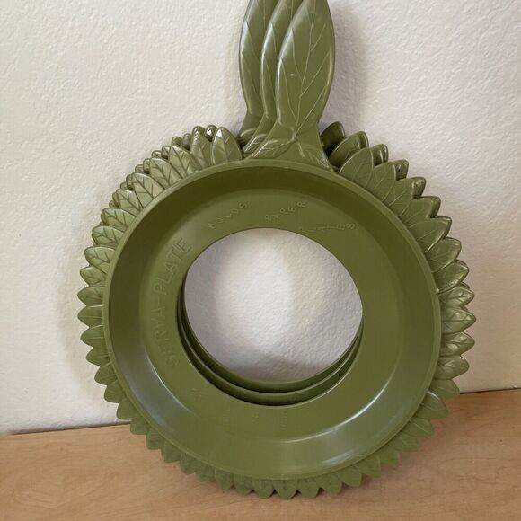 4 Vintage SERVA-PLATE Plastic Paper Plate Holders GREEN Flower Picnic Camping - Picture 6 of 14